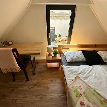 Guszti Διαμέρισμα Πετς